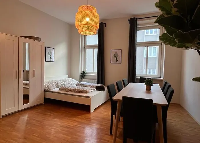 90 M2 Stylish With Free Parking *